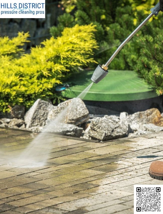 Can solar panels be damaged during cleaning?