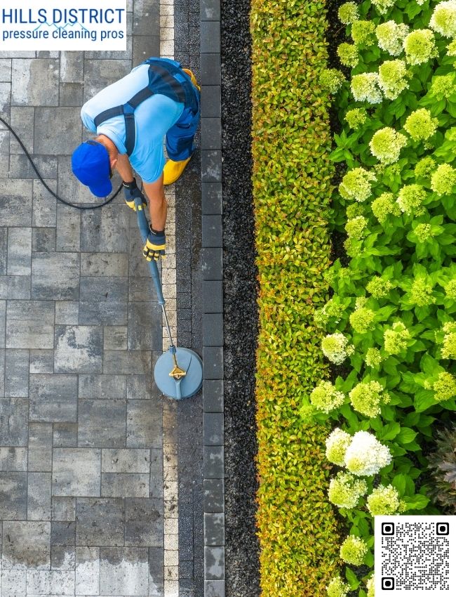 Can solar panels be damaged during cleaning?